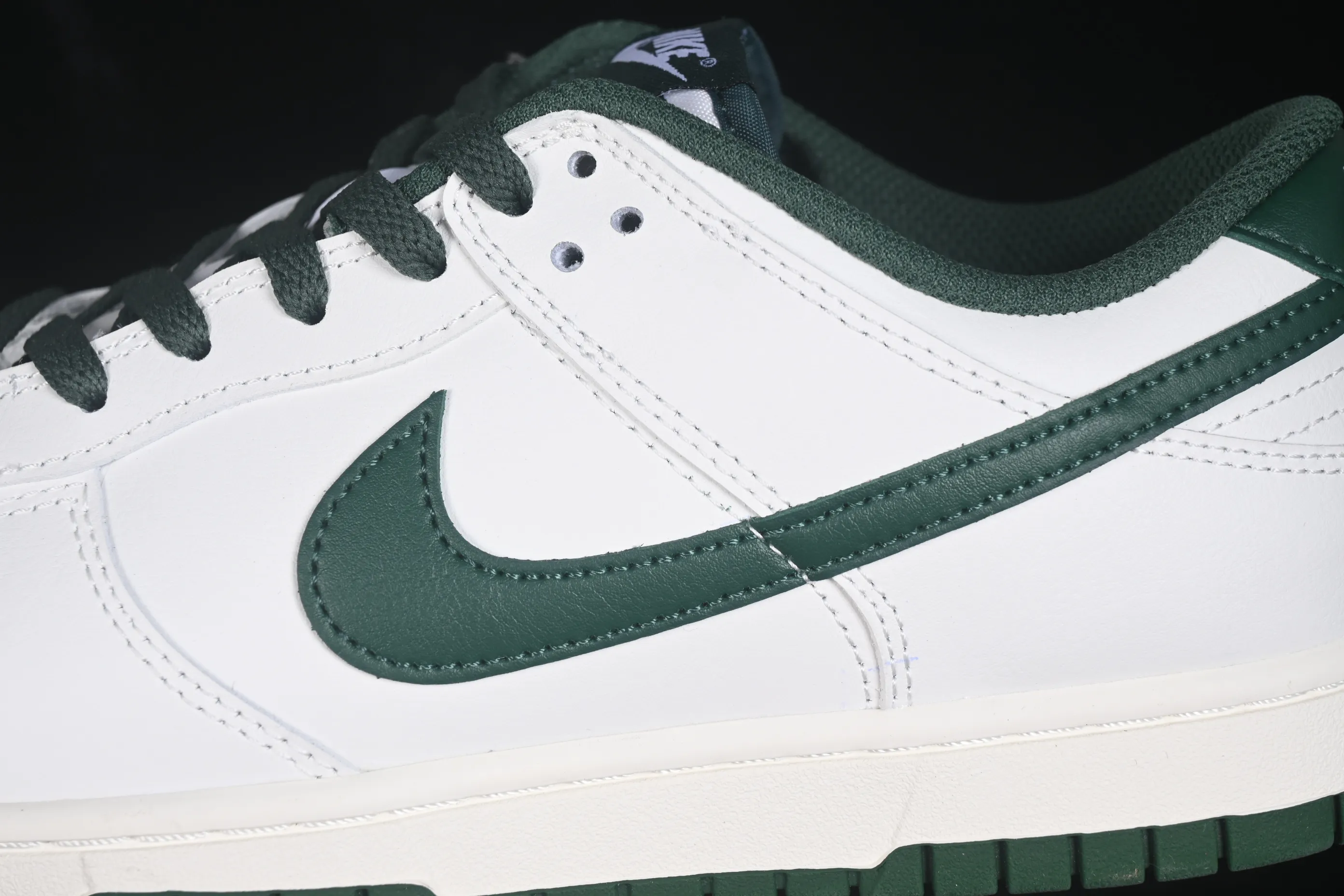 All categories Nk SB Dunk series Nk SB Dunk Low low-top sneakers Nike SB Dunk Low white green low-top casual sneakers HF5441-115